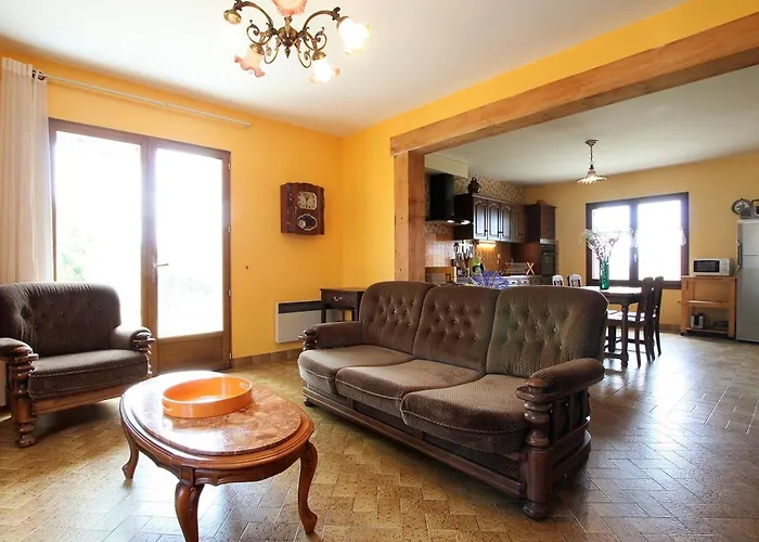 Hébergement de vacances Ferme Du Xixe Avec Cheminée, Près Des Gorges Du Doulon - Fr-1-582-227 Frugieres-le-Pin